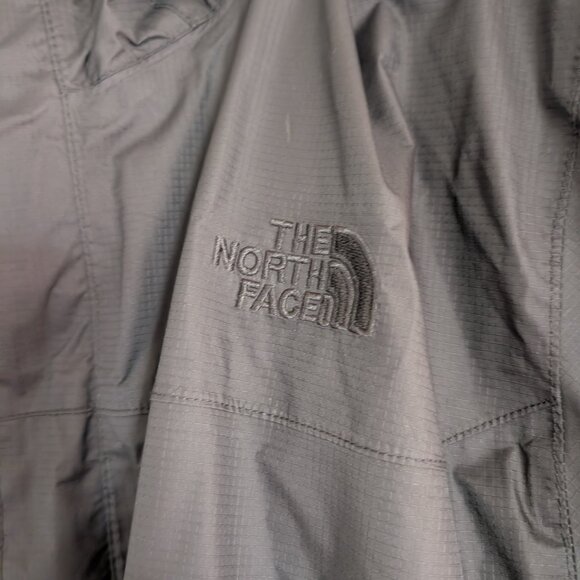 The North Face Men's Hooded Rain Jacket- Size L - Picture 2 of 6